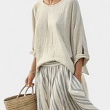 Цялостен комплект Daisy с Oversize тениска и midi пола с райета от лен и бамбук за елегантен и удобен стил