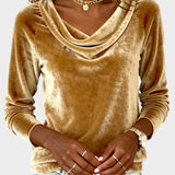 Аурелия – кадифен топ с падащо деколте